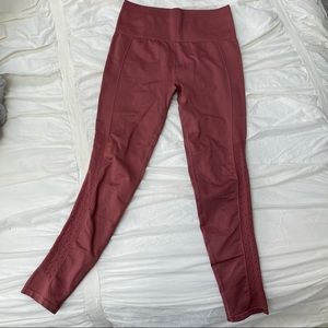 BRAND NEW Fabletics Seamless Leggings with Cutouts